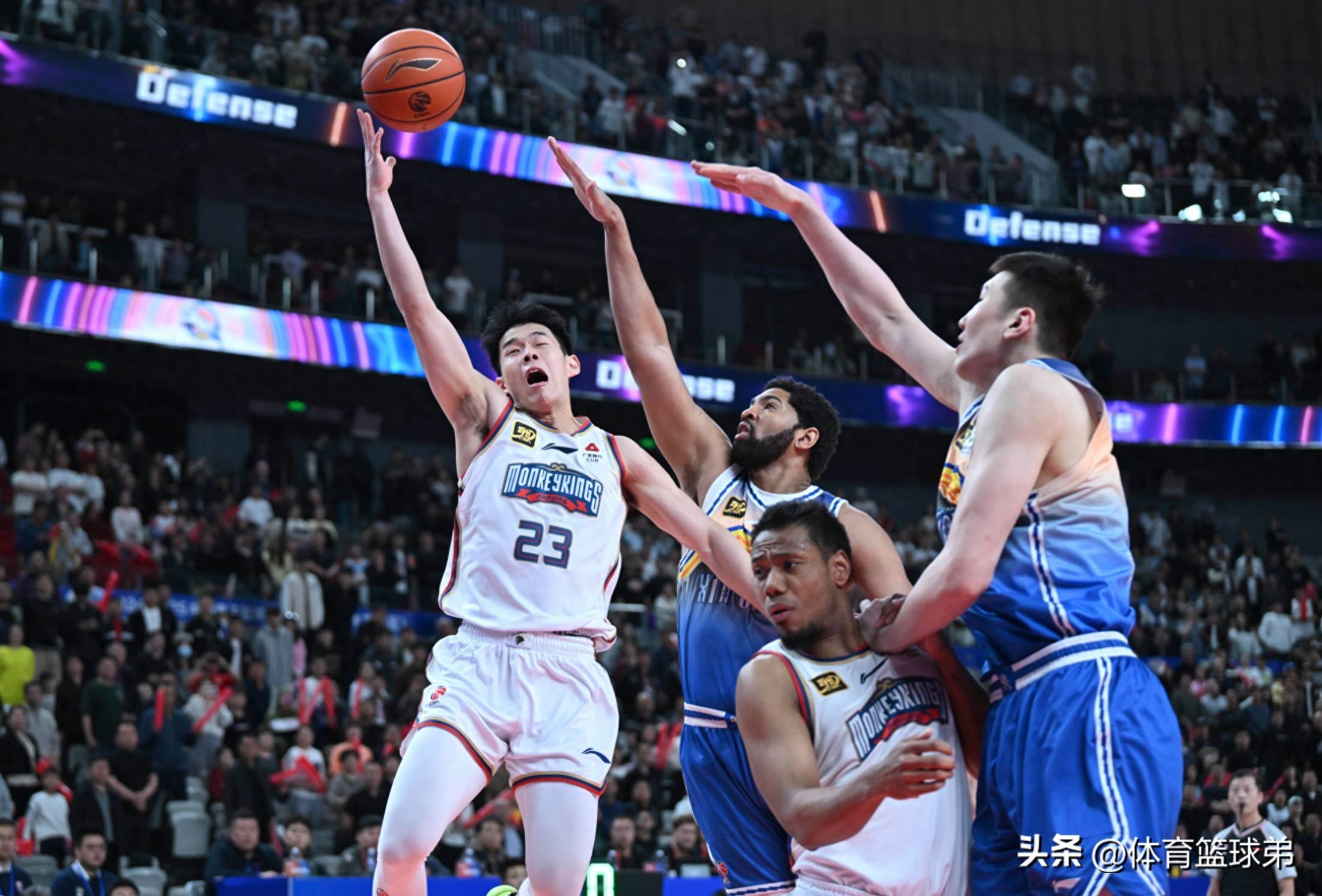 关于青岛队遭遇惨败,遭遇四连败的信息 关于青岛队遭遇惨败,遭遇四连败的信息