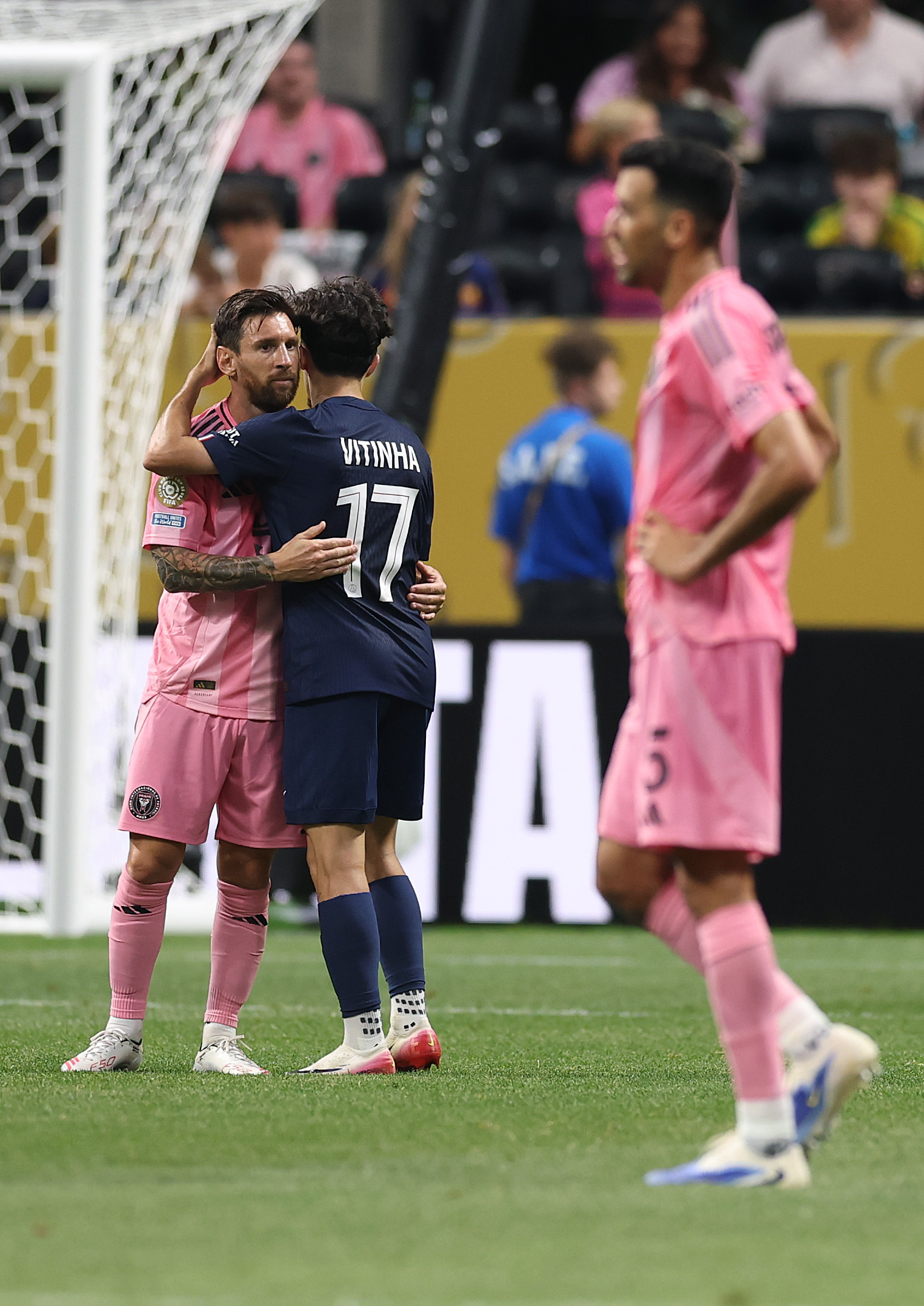 包含巴黎圣日耳曼大胜,晋级形势看涨的词条 包含巴黎圣日耳曼大胜,晋级形势看涨的词条