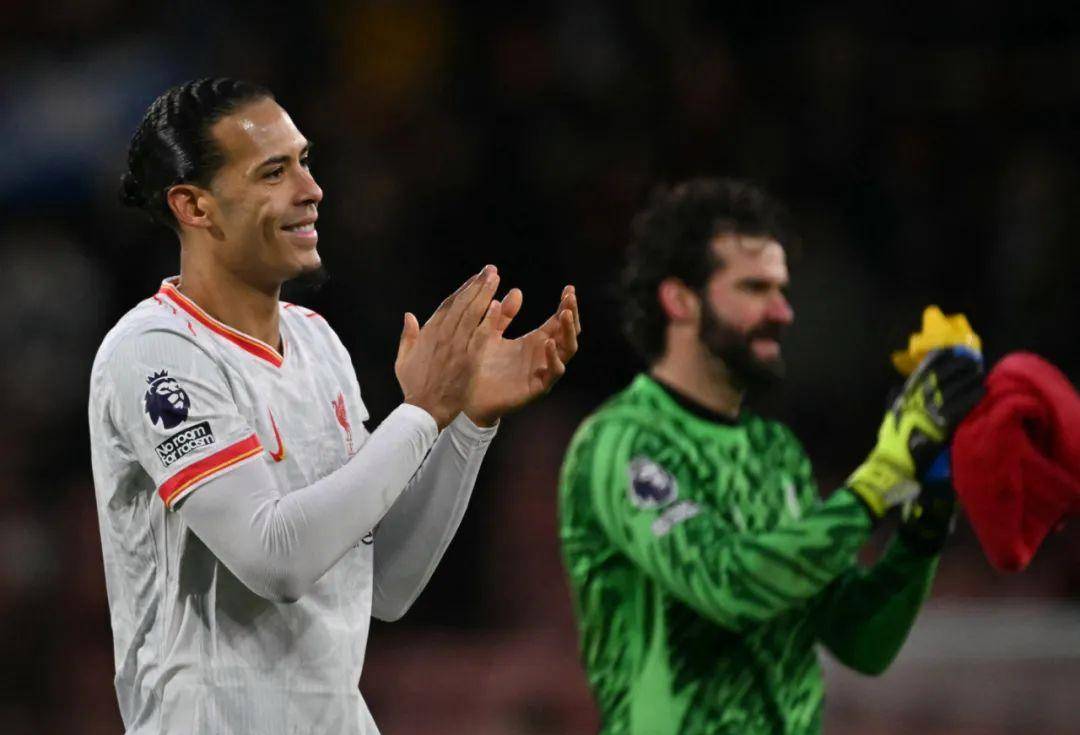 利物浦冲刺决赛全程高能,球迷尖叫不止!的简单介绍 利物浦冲刺决赛全程高能,球迷尖叫不止!的简单介绍