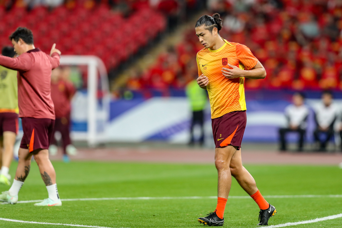 比赛期间球员体能考验不断,谁能坚持到底 比赛期间球员体能考验不断,谁能坚持到底