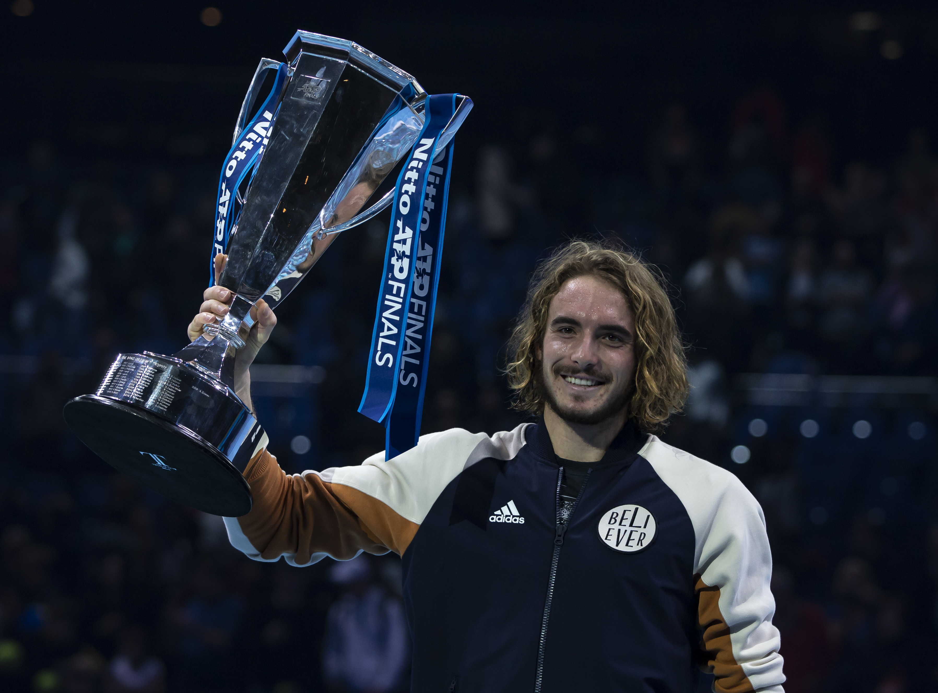 关于法国网球队横扫德国网球队，西西帕斯打破历史纪录的信息