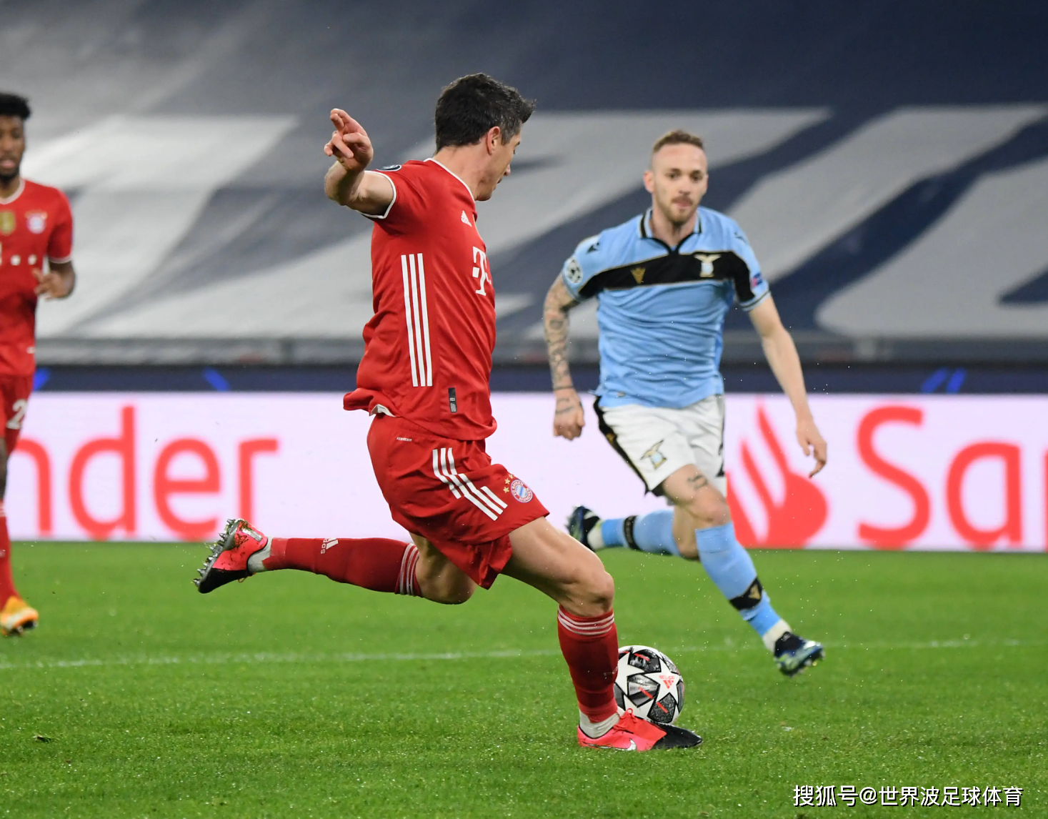 拜仁慎防丢球，继续冲击欧冠冠军