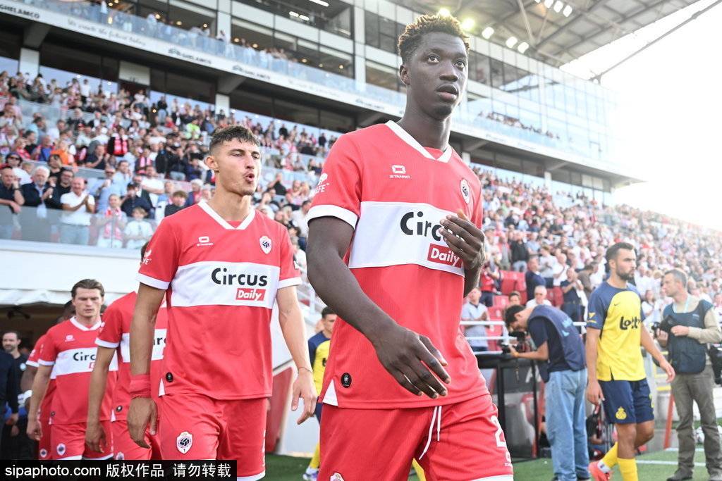 比利时安特卫普球队教练心急 比利时安特卫普球队教练心急