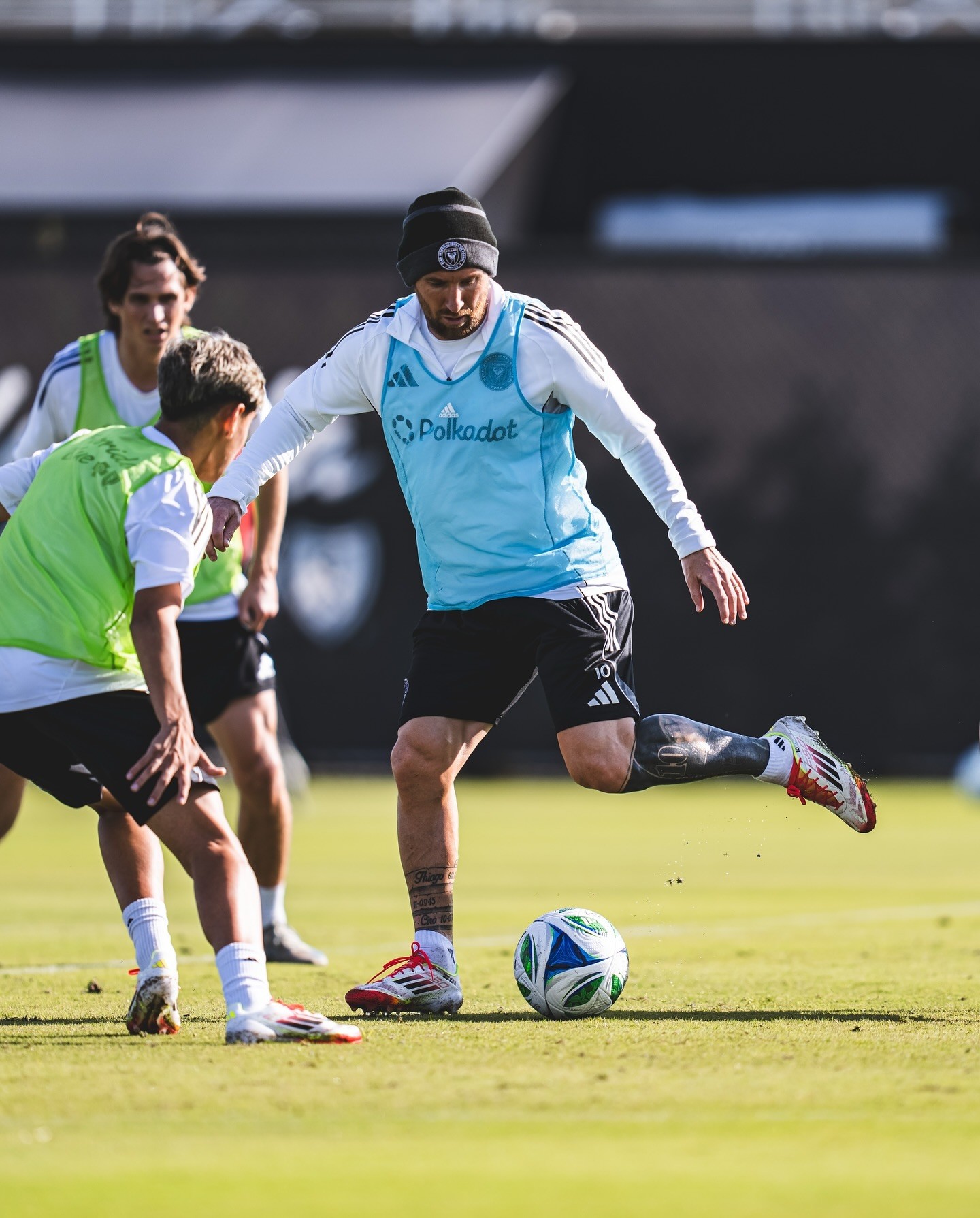 包含梅西再战法甲,能否再次燃爆球场?的词条 包含梅西再战法甲,能否再次燃爆球场?的词条