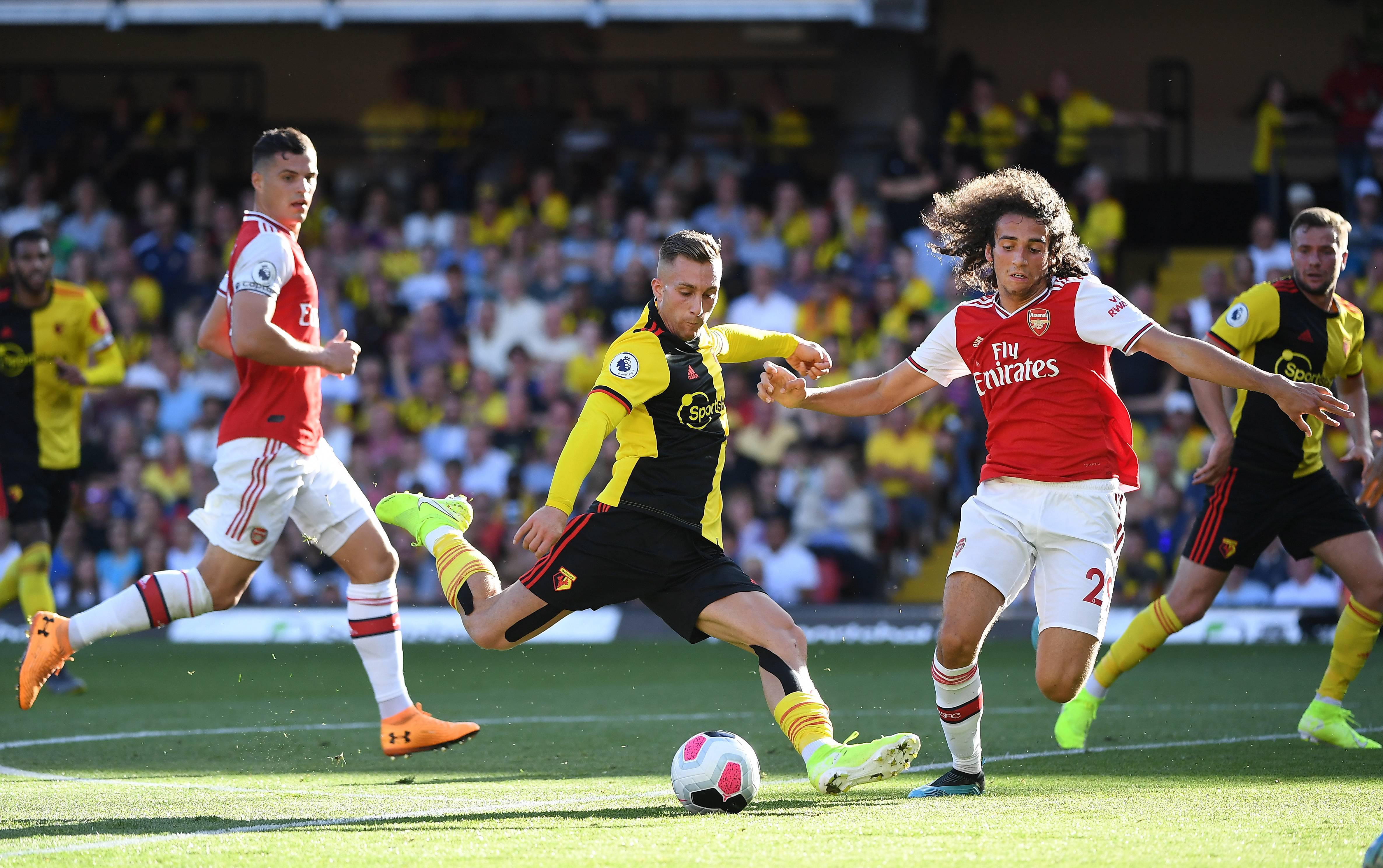 包含汉堡球队实力突出,备战下赛季欧冠赛场的词条 包含汉堡球队实力突出,备战下赛季欧冠赛场的词条