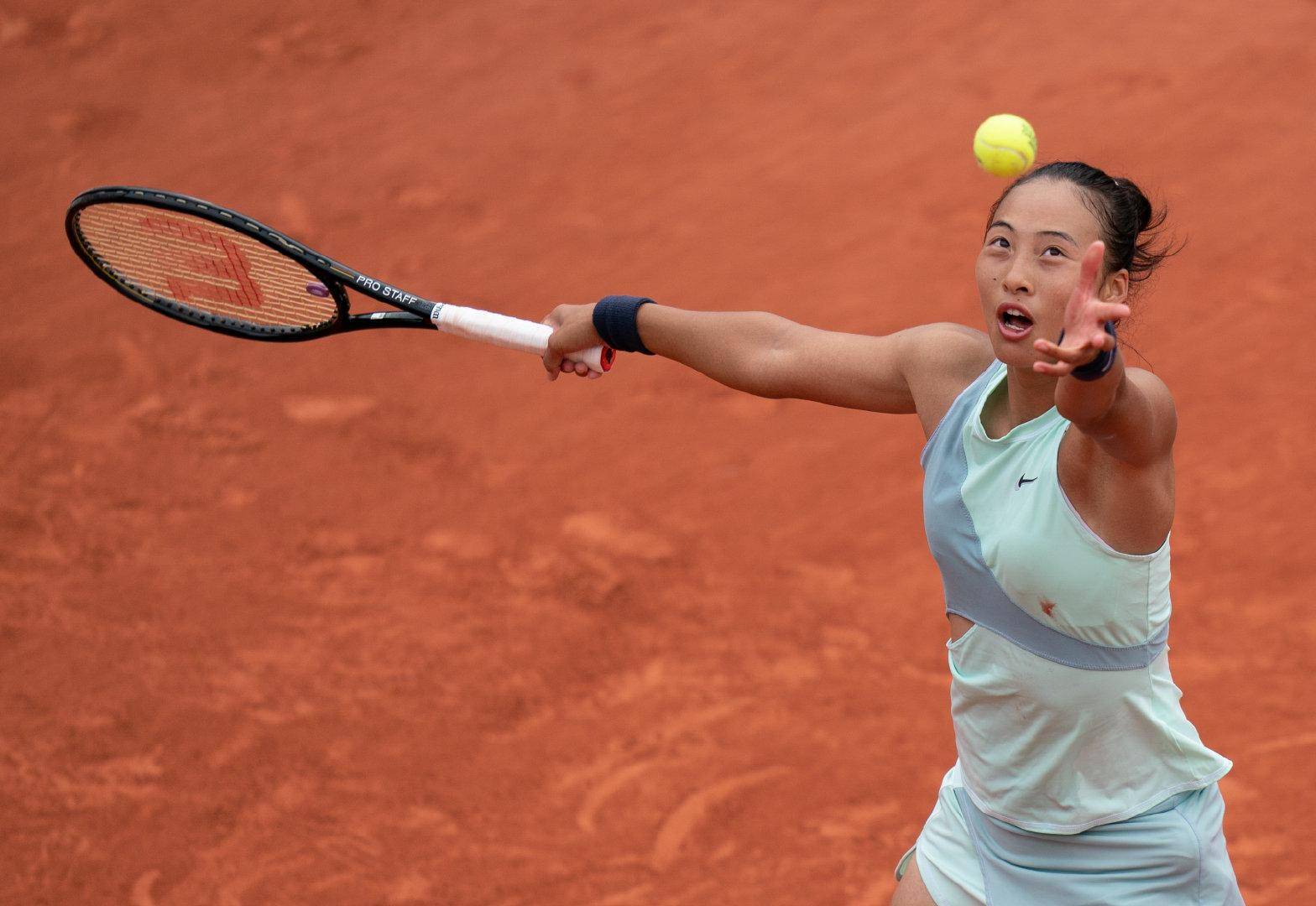 包含赔率变化明星选手受伤退赛,引发热议的词条 包含赔率变化明星选手受伤退赛,引发热议的词条