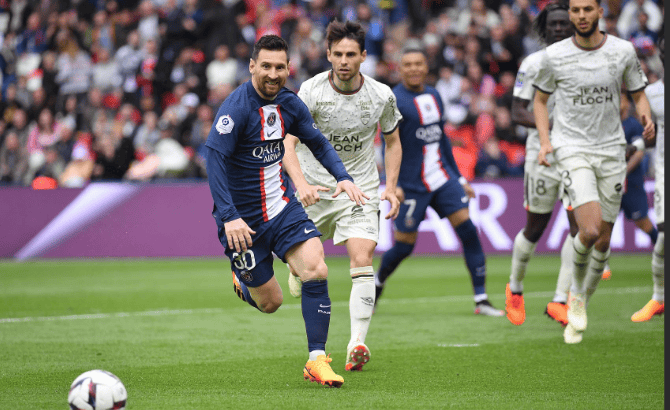 洛里昂主场丢分，争冠梦想渐行渐远