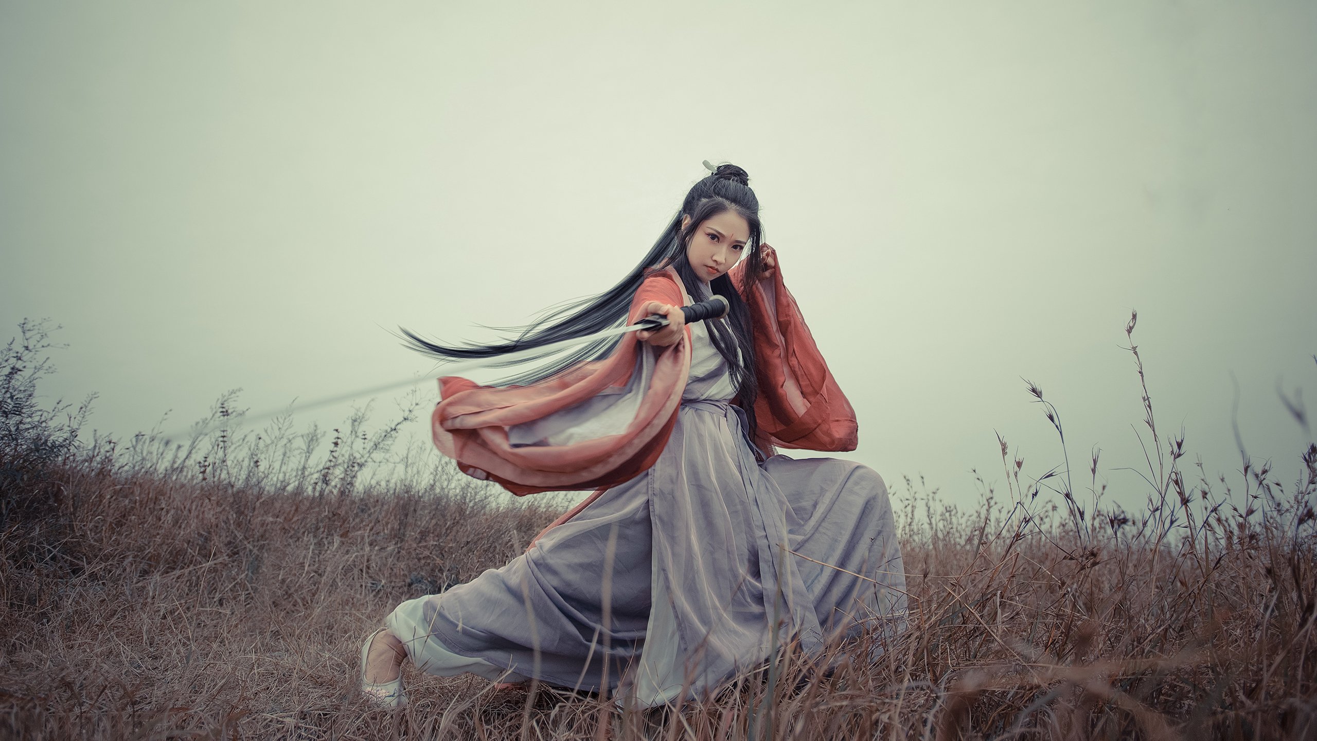 胜利方程式，莱比锡红牛在F1式争冠焦点战中压哨超越曼城