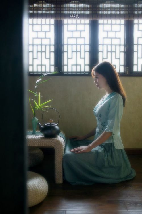 金字塔尖的较量，从开罗到米兰，防守的艺术与进攻的火焰