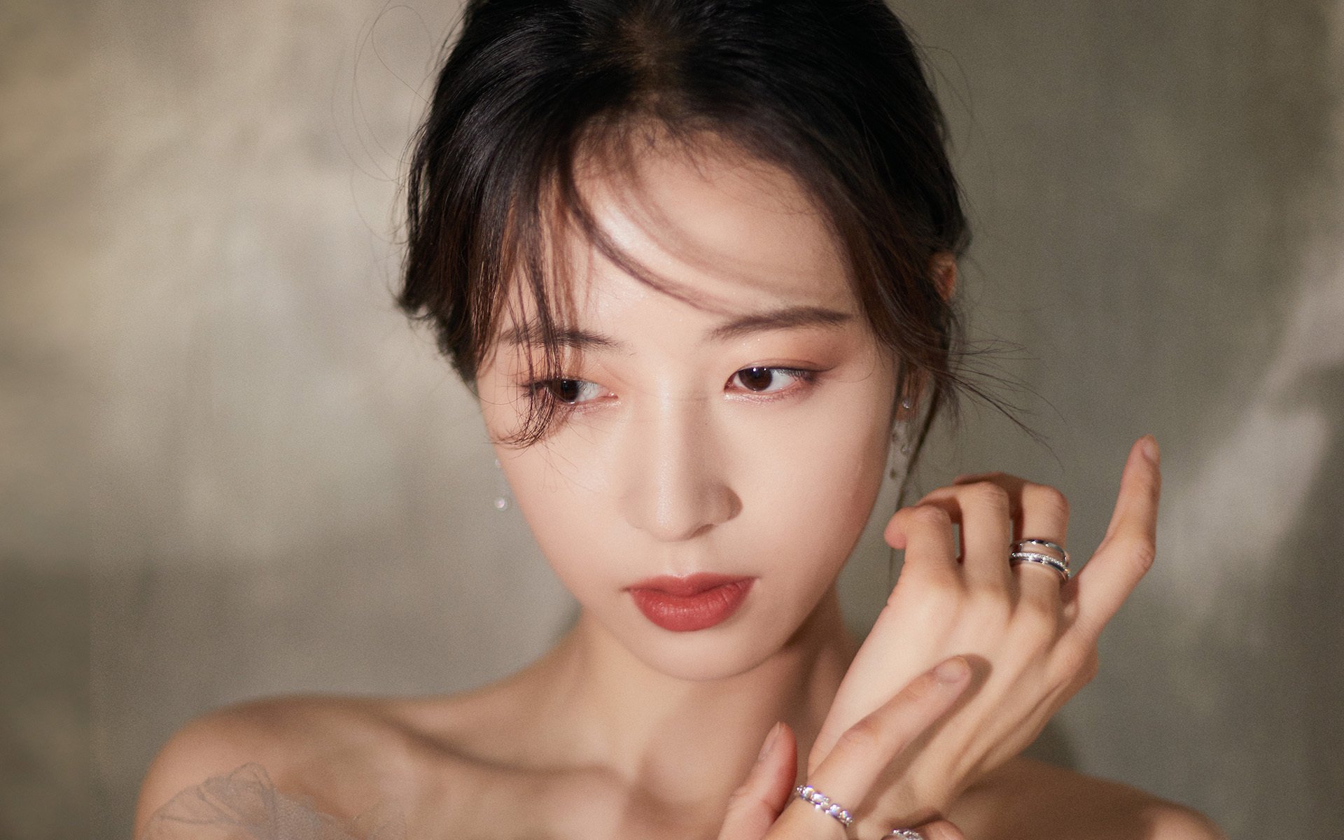 雷火电竞-阿圭罗的烈焰，埃及对阵澳大利亚的状态启示录